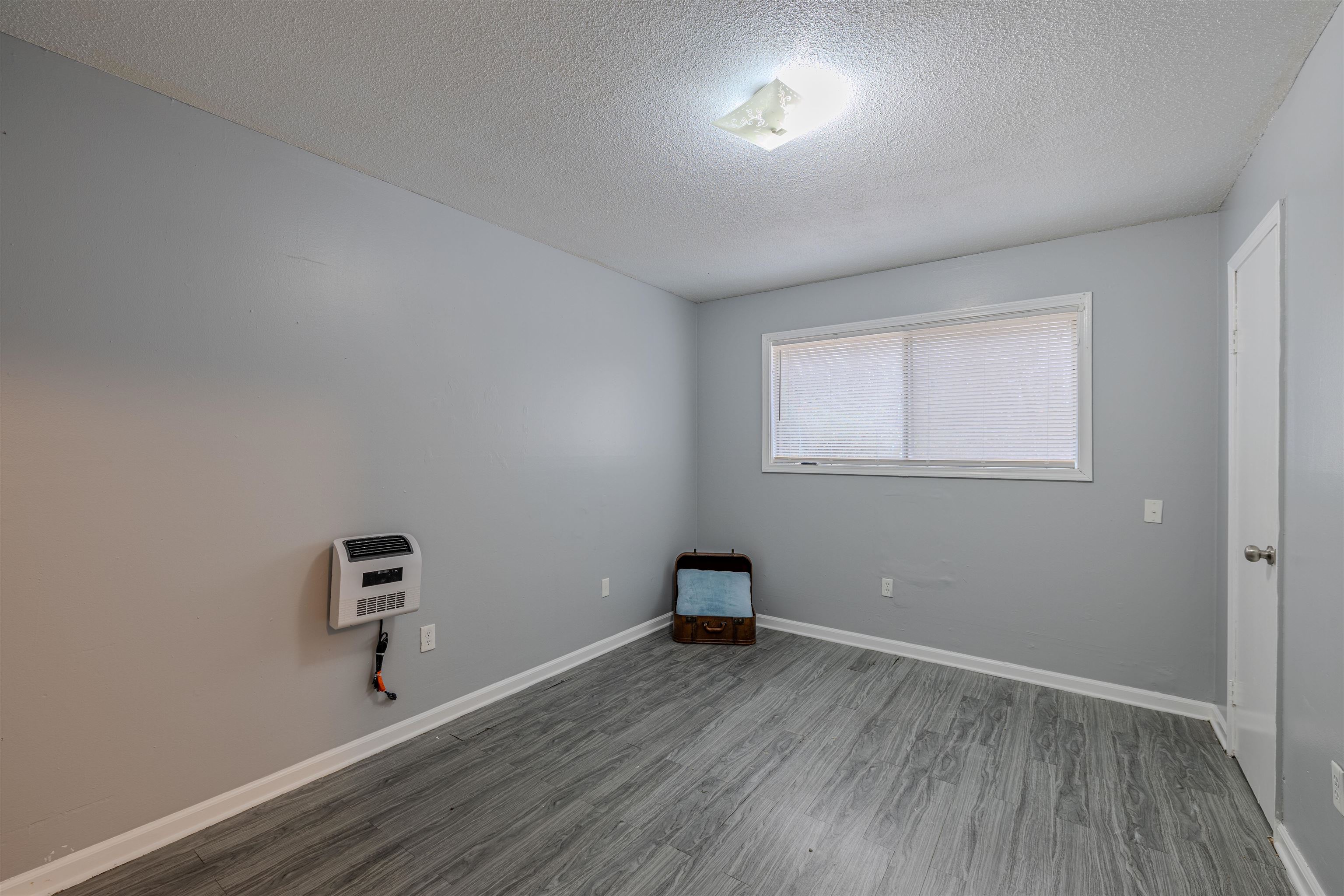 Memphis, Tennessee 38109, United States, 4 Bedrooms Bedrooms, ,2 BathroomsBathrooms,Residential,Active,7958