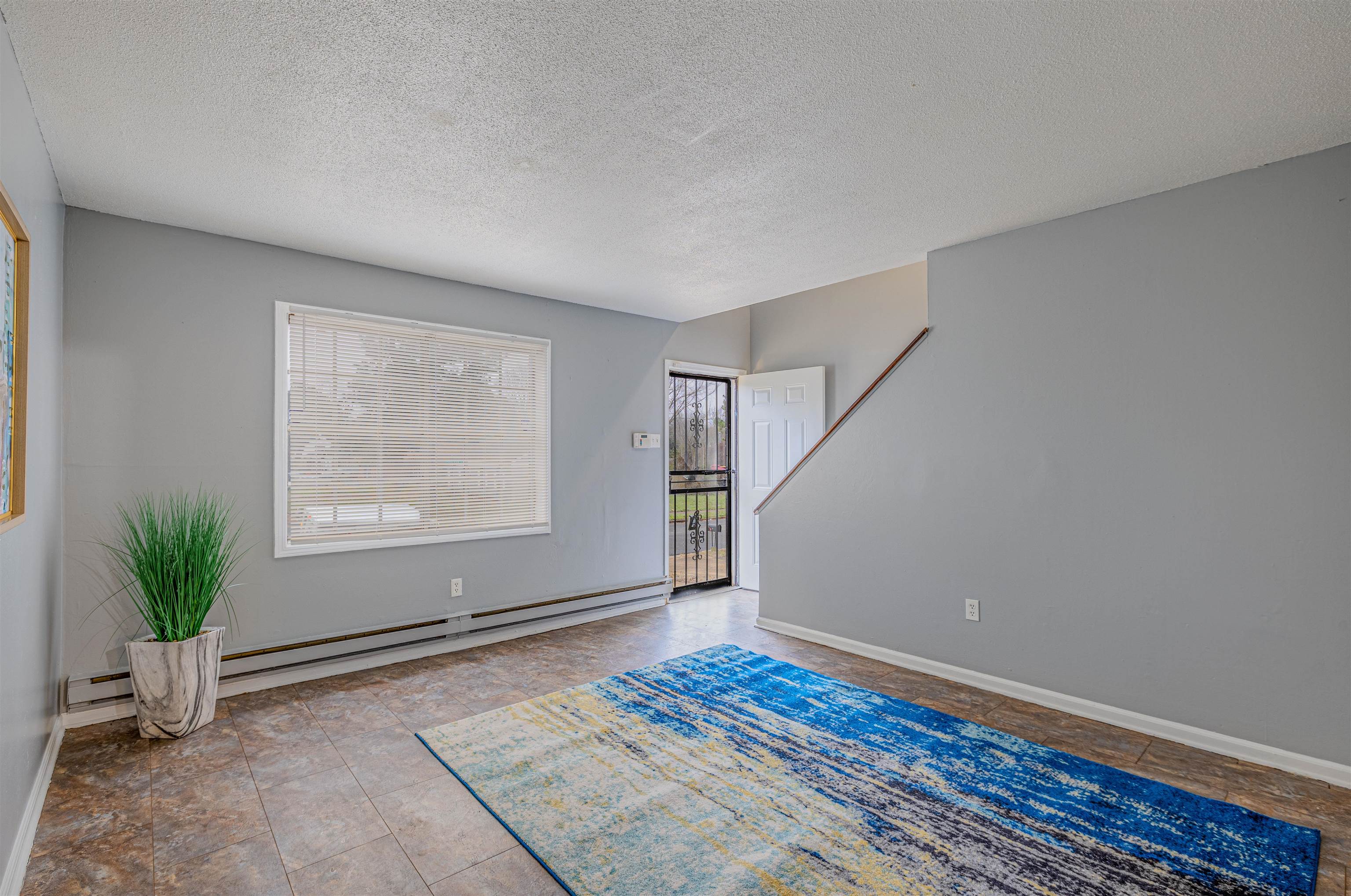 Memphis, Tennessee 38109, United States, 4 Bedrooms Bedrooms, ,2 BathroomsBathrooms,Residential,Active,7958