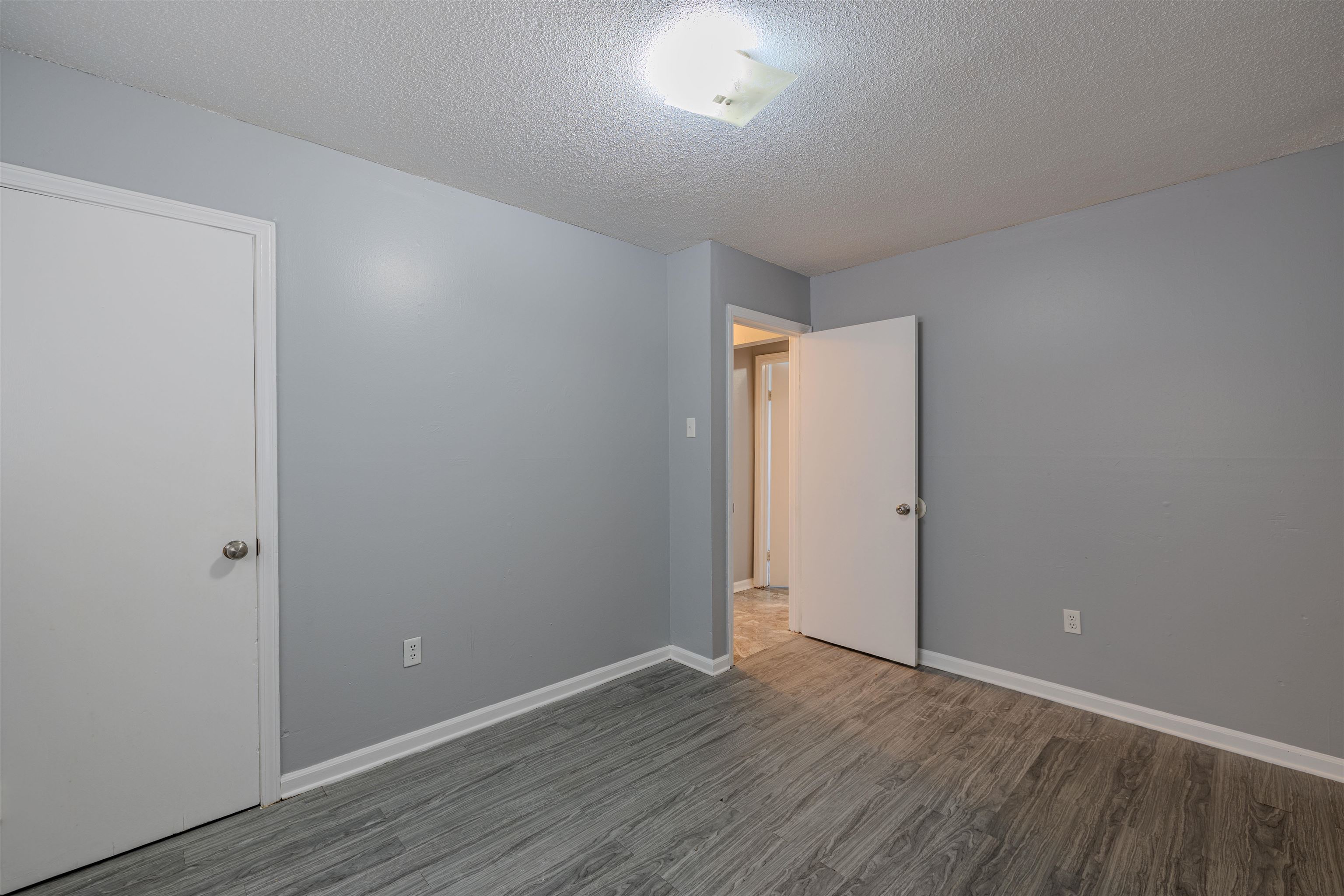 Memphis, Tennessee 38109, United States, 4 Bedrooms Bedrooms, ,2 BathroomsBathrooms,Residential,Active,7958