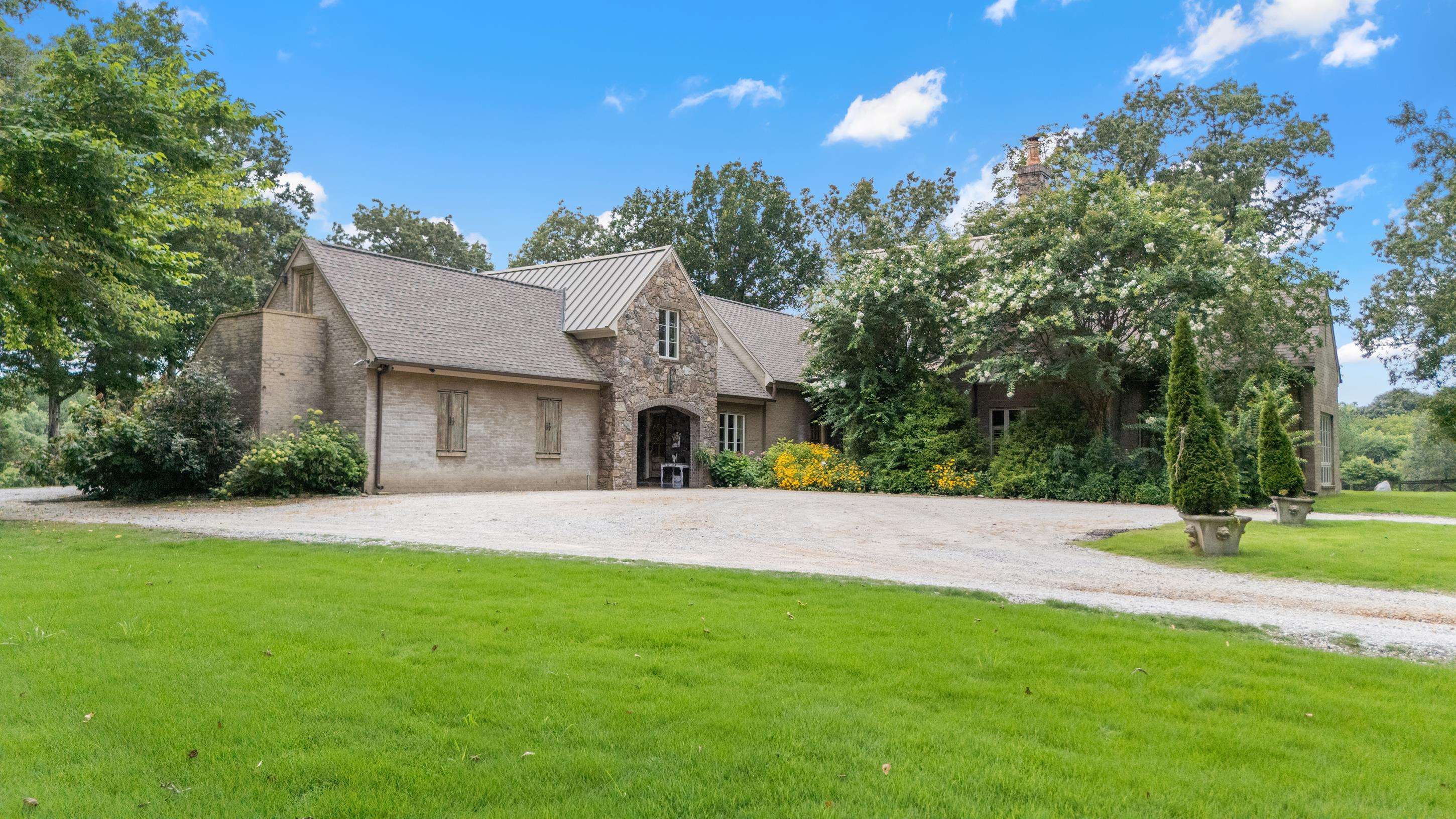 891 MUSGRAY RD