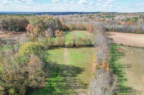 Photo of 20835 HIGHWAY 64 HWY, Bolivar, TN 38008 (MLS # 10221151)