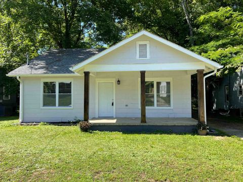 Single Family Residence in Jackson TN 510 GREENWOOD AVE.jpg