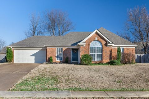 Photo of 7894 HYMAN DR, Bartlett, TN 38133 (MLS # 10213372)