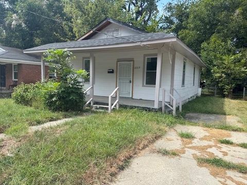 Photo of 1559 HARRISON ST, Memphis, TN 38108 (MLS # 10205047)
