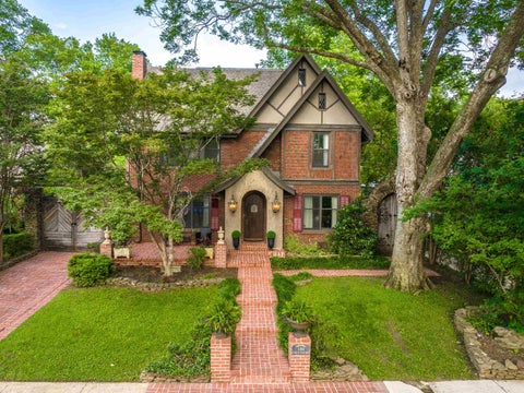 Photo of 180 CRESTMERE PL, Memphis, TN 38112 (MLS # 10223362)