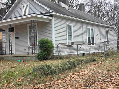 Photo of 961 JOSEPH PL, Memphis, TN 38107 (MLS # 10211393)