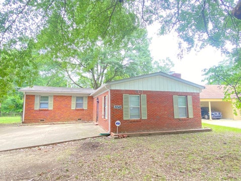 Photo of 3042 CURTIS ST, Memphis, TN 38118 (MLS # 10224547)