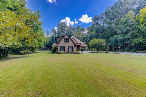 Photo of 1290 CRYSTAL SPRINGS DR, Rossville, TN 38066 (MLS # 10202175)