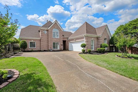 Photo of 1646 FORSYTHE TRL, Collierville, TN 38017 (MLS # 10219399)