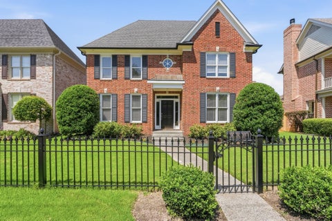 Photo of 1481 KIMBROUGH RD, Germantown, TN 38138 (MLS # 10225121)