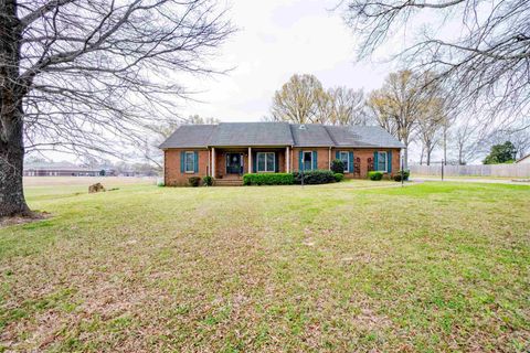 Photo of 43 HASTINGS WAY, Covington, TN 38019 (MLS # 10210393)