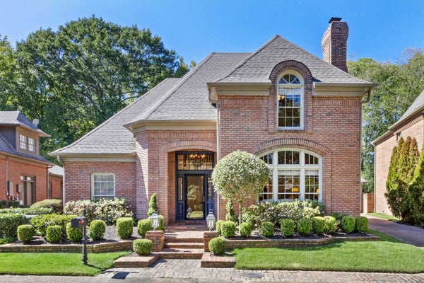 931 W RIVERWALK DR, MEMPHIS, TN 38120 - Image af22c3aee3aaa5cf8d91e0d9fca0f34b/311520491