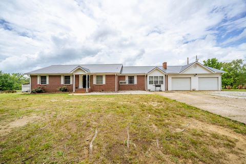 Photo of 8809 22 HWY S, Michie, TN 38357 (MLS # 10222086)