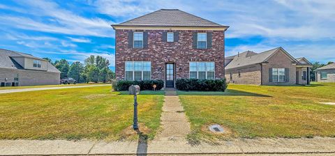 Photo of 325 AZALEA DR, Somerville, TN 38068 (MLS # 10206849)