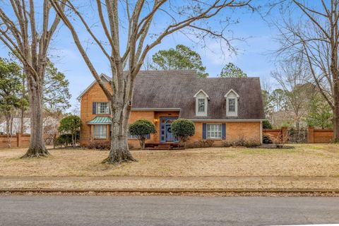 Photo of 1330 PEBBLE CREEK LN, Memphis, TN 38120 (MLS # 10214608)