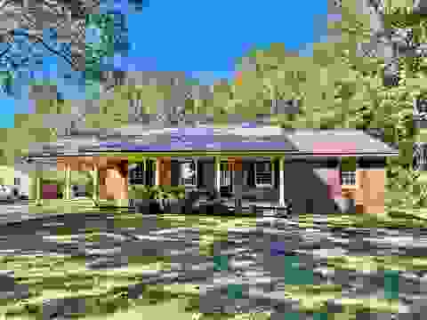 Photo of 45 YORK LN, Savannah, TN 38372 (MLS # 10224453)