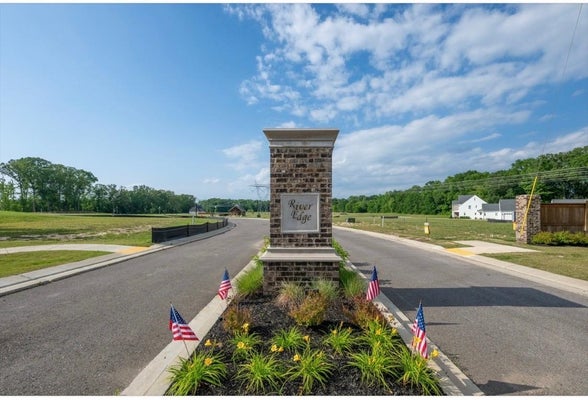 35 CYPRESS BEND DR, ROSSVILLE, TN 38066 - Image b178d9eb3bc3f952f0bcd5a2b39c47b9/638971425