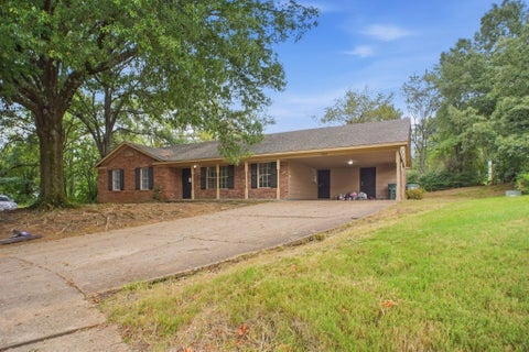 Photo of 3621 TULIP TREE CV, Memphis, TN 38115 (MLS # 10230681)