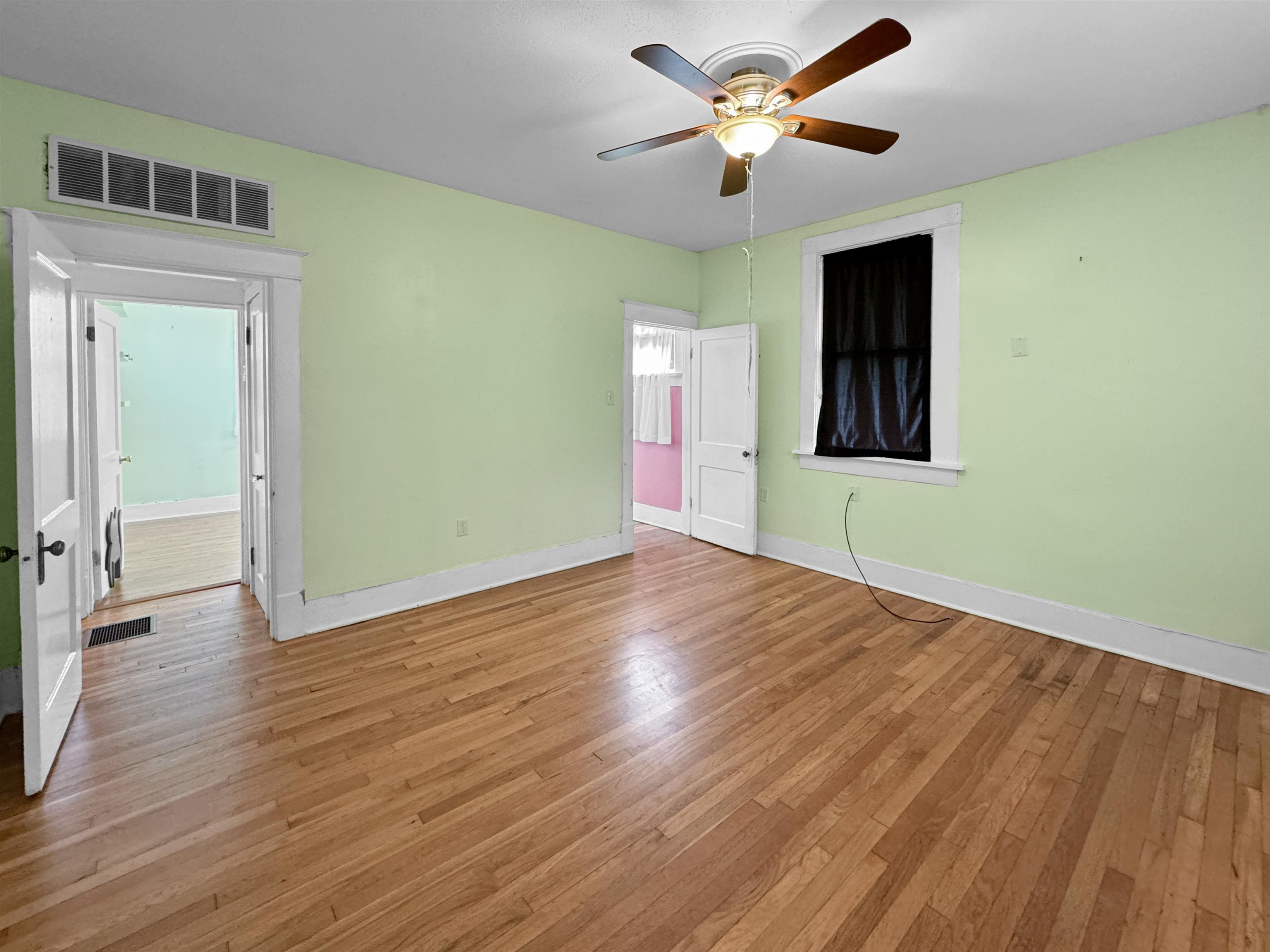 Memphis, Tennessee 38107, United States, 4 Bedrooms Bedrooms, ,3 BathroomsBathrooms,Residential,Pending,52785