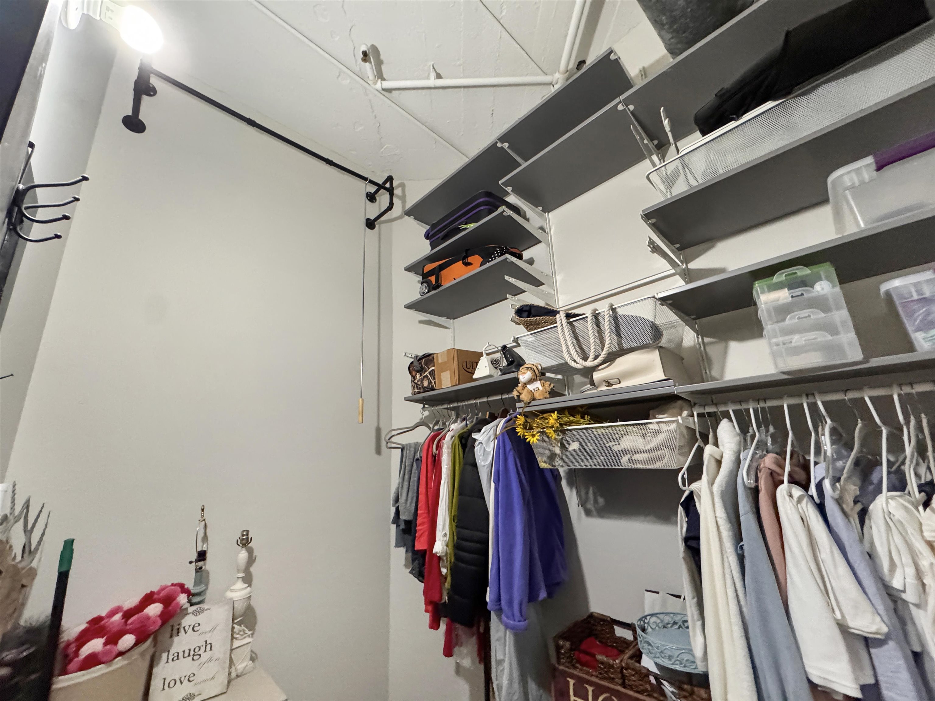 Memphis, Tennessee 38103, United States, 1 Bedroom Bedrooms, ,1 BathroomBathrooms,Residential,Active,248978