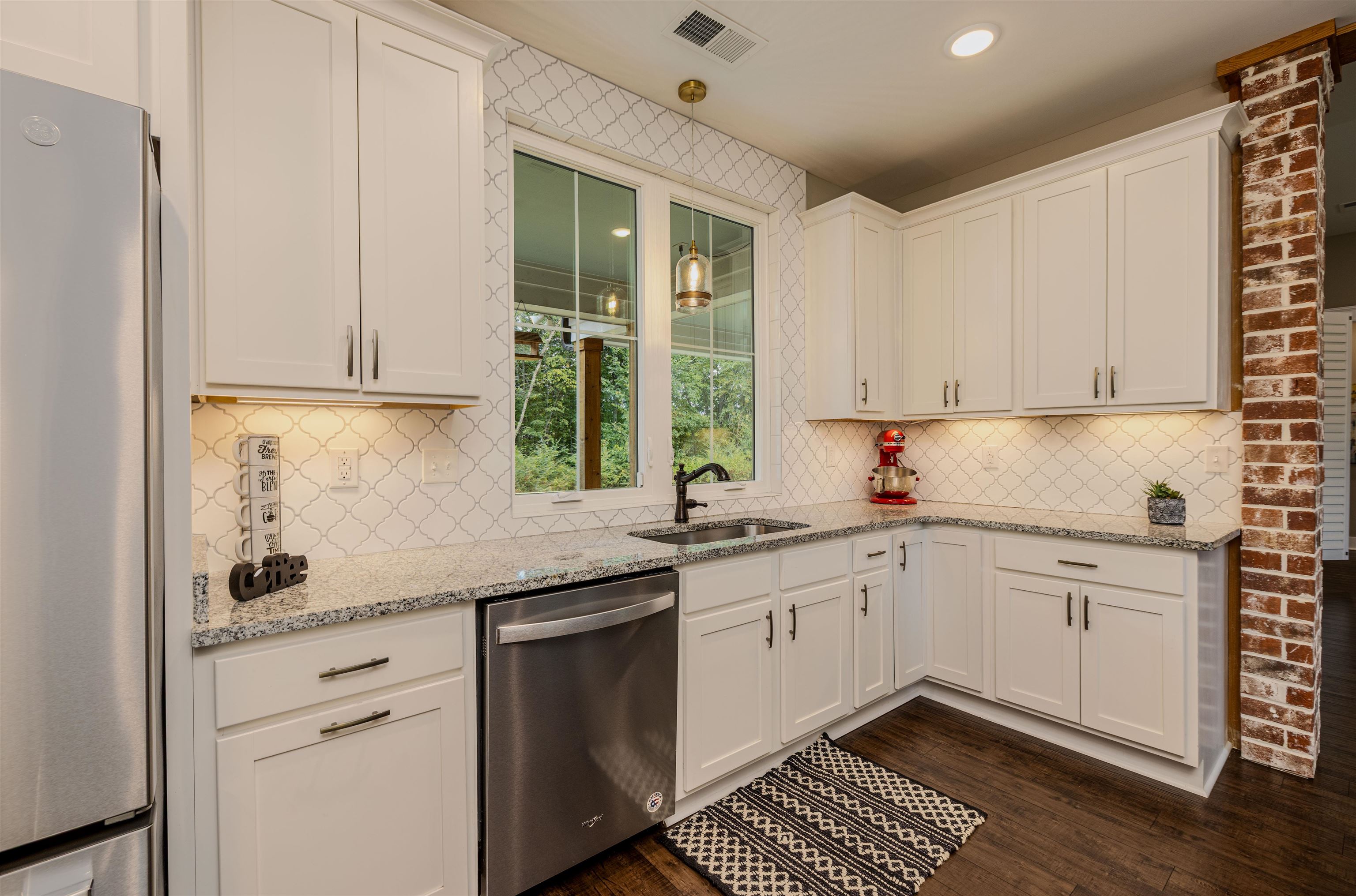 Byhalia, Mississippi 38611, United States, 4 Bedrooms Bedrooms, ,3 BathroomsBathrooms,Residential,Active,203350