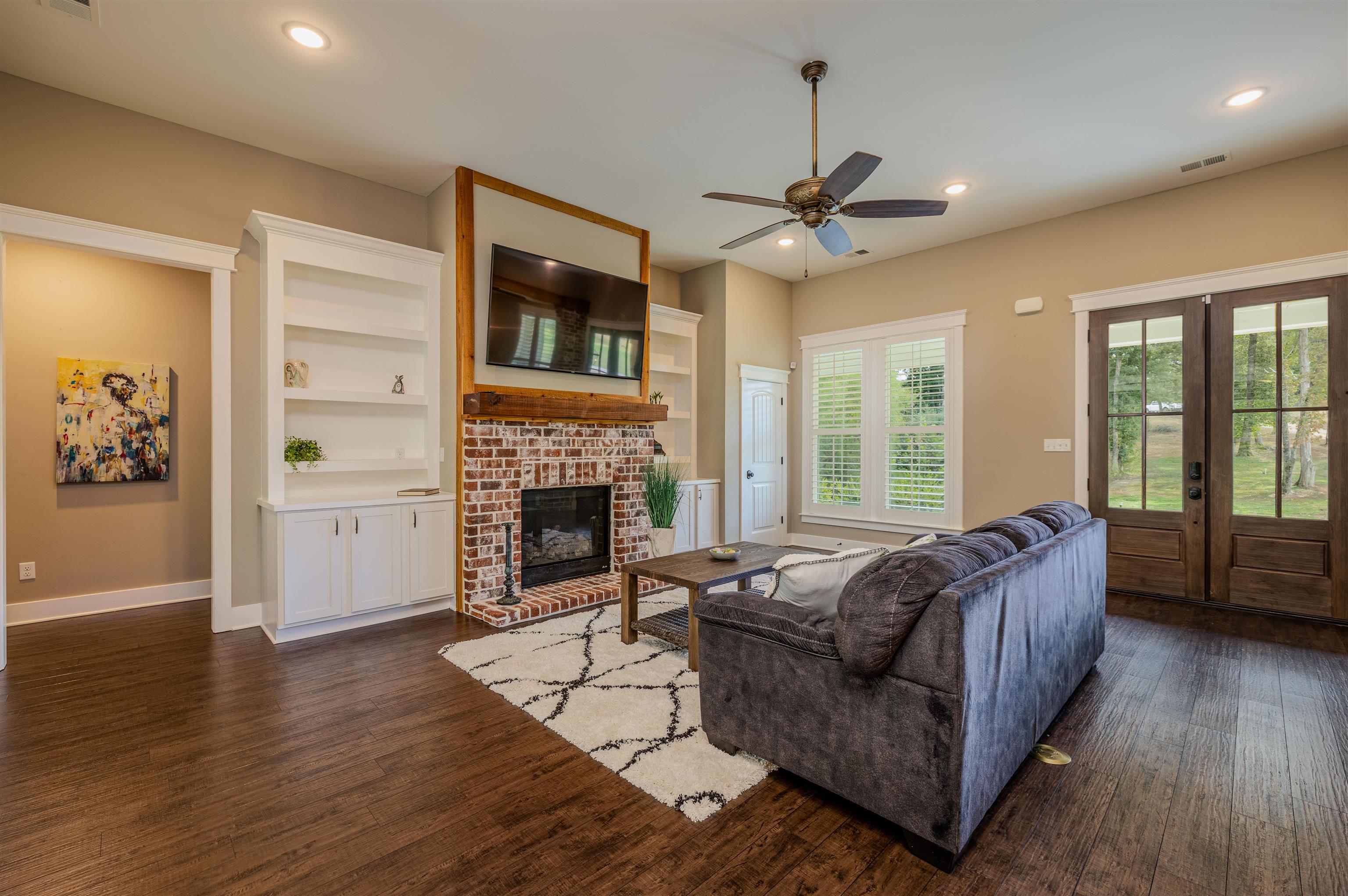 Byhalia, Mississippi 38611, United States, 4 Bedrooms Bedrooms, ,3 BathroomsBathrooms,Residential,Active,203350