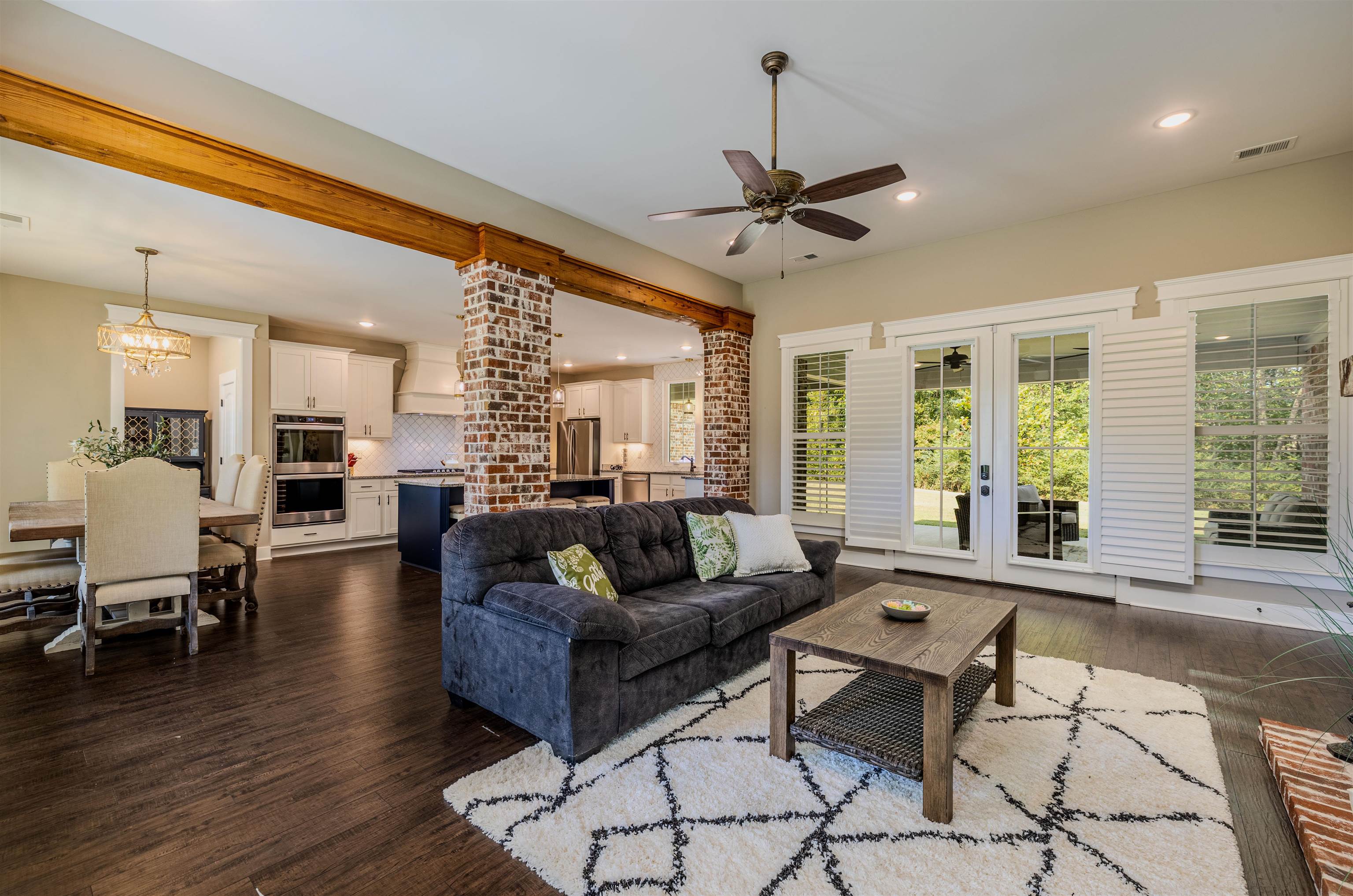 Byhalia, Mississippi 38611, United States, 4 Bedrooms Bedrooms, ,3 BathroomsBathrooms,Residential,Active,203350