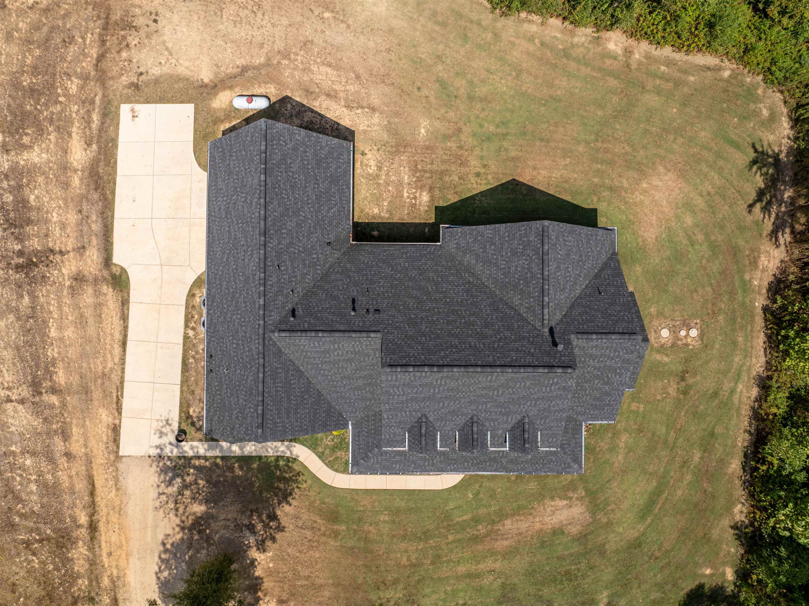 Byhalia, Mississippi 38611, United States, 4 Bedrooms Bedrooms, ,3 BathroomsBathrooms,Residential,Active,203350