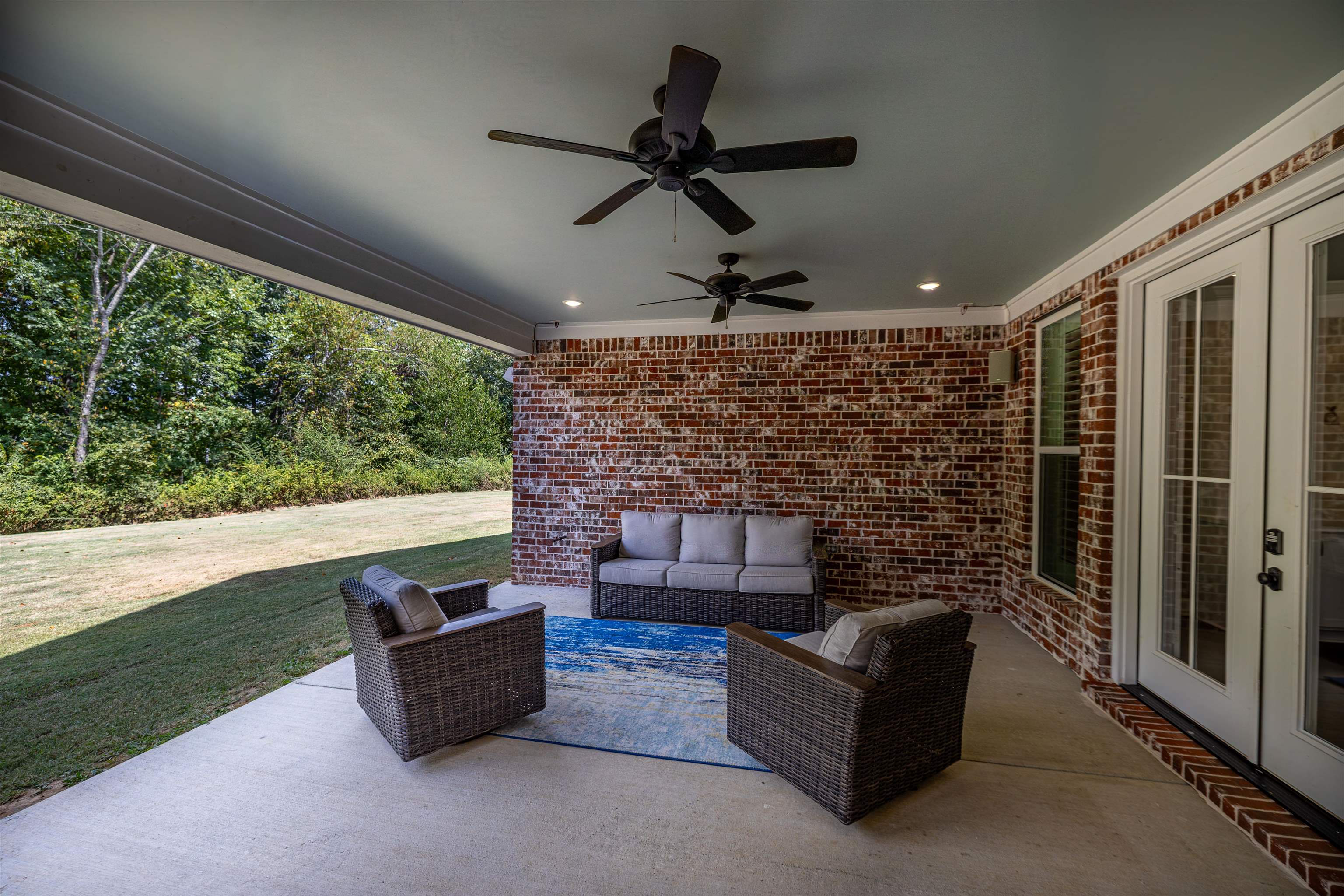 Byhalia, Mississippi 38611, United States, 4 Bedrooms Bedrooms, ,3 BathroomsBathrooms,Residential,Active,203350