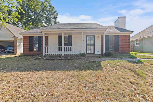5330 SLEEPY OAK CV, MEMPHIS, TN 38141 - Image b3f7bfb4e0d948a559fe7be26a76d77e/895192563