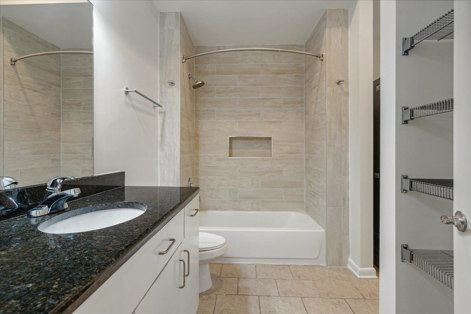 Memphis, Tennessee 38103, United States, 1 Bedroom Bedrooms, ,1 BathroomBathrooms,Residential,Pending,25226