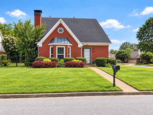 1147 BARN SWALLOW LN, COLLIERVILLE, TN 38017 - Image b4ffd1c28f2a67f95e717f6e87e61f82/1481742577
