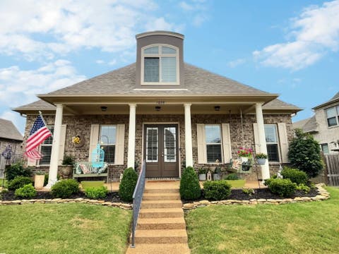 Photo of 1608 PRAIRIE DUNES DR, Collierville, TN 38017 (MLS # 10224241)