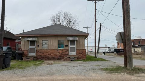 Photo of 107-133 S 3RD ST, West Helena, AR 72390 (MLS # 10213404)