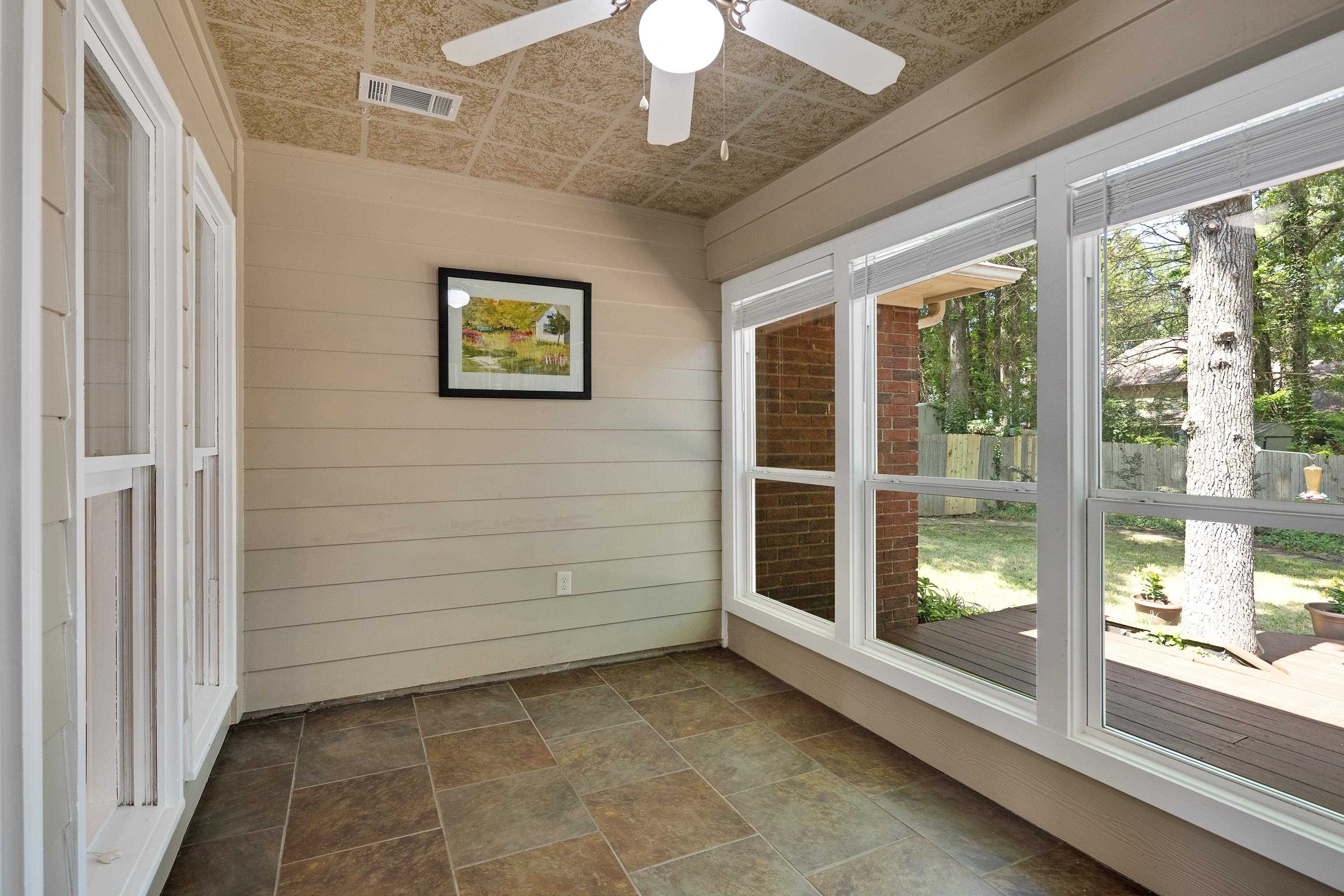 Cordova, Tennessee 38016, United States, 4 Bedrooms Bedrooms, ,3 BathroomsBathrooms,Residential,Pending,137587