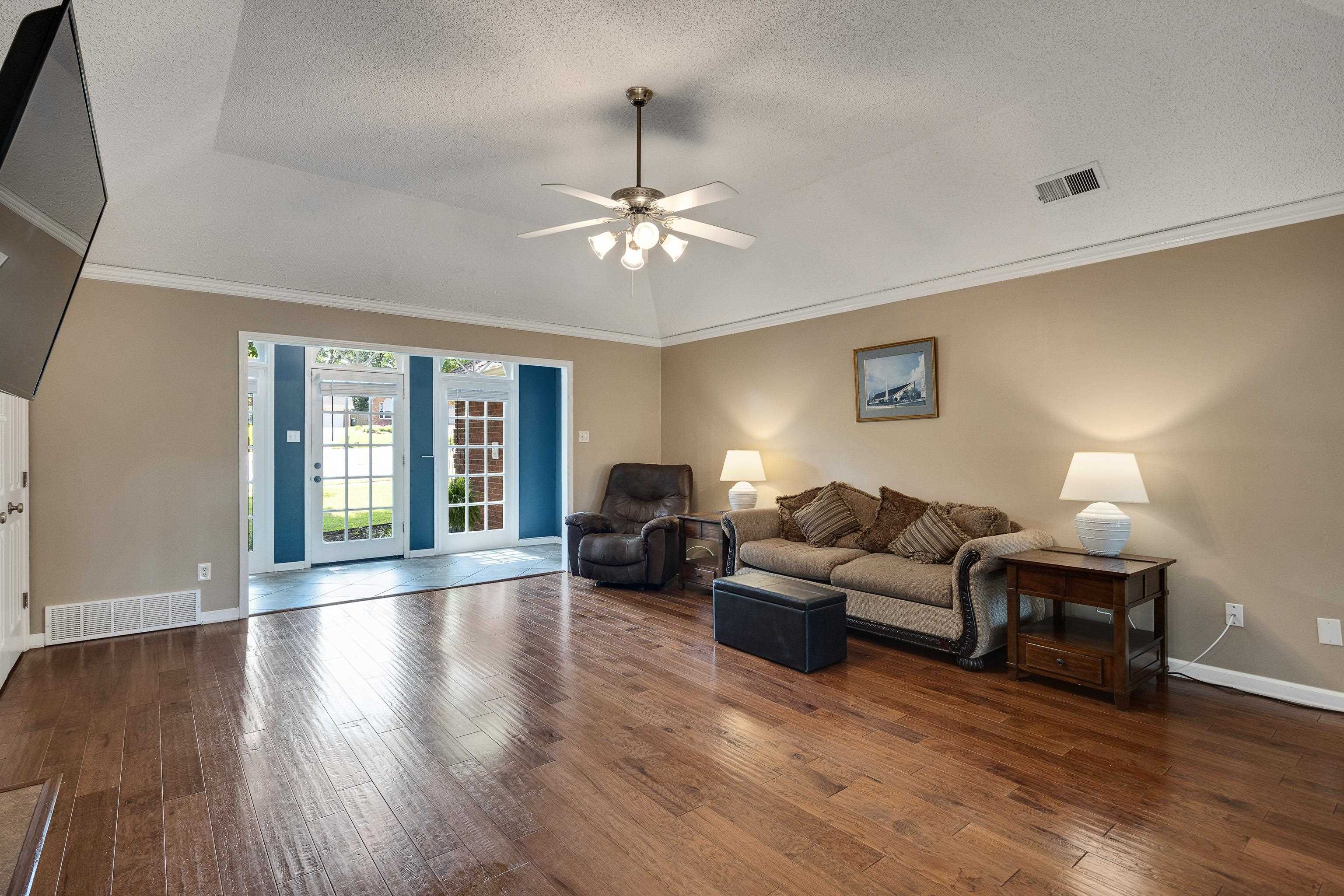 Cordova, Tennessee 38016, United States, 4 Bedrooms Bedrooms, ,3 BathroomsBathrooms,Residential,Pending,137587