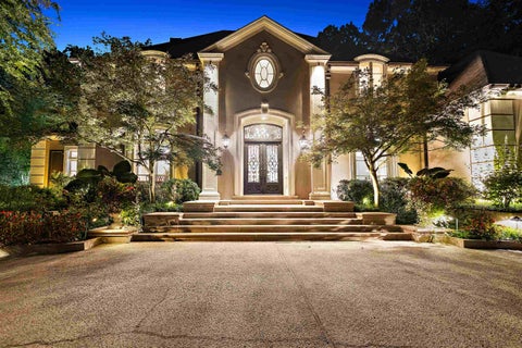 Photo of 409 N RIVER OAKS RD, Memphis, TN 38120 (MLS # 10230704)