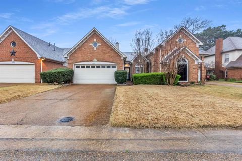 Photo of 4003 MUIRFIELD DR, Memphis, TN 38125 (MLS # 10216487)