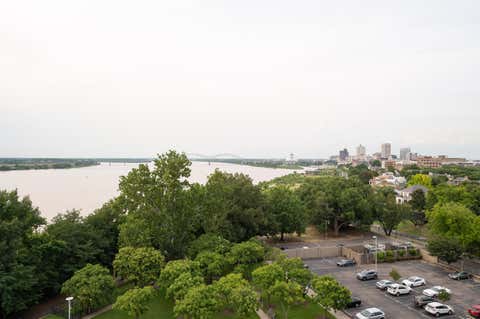 Photo of 655 RIVERSIDE DR 801 #801, Memphis, TN 38103 (MLS # 10224967)