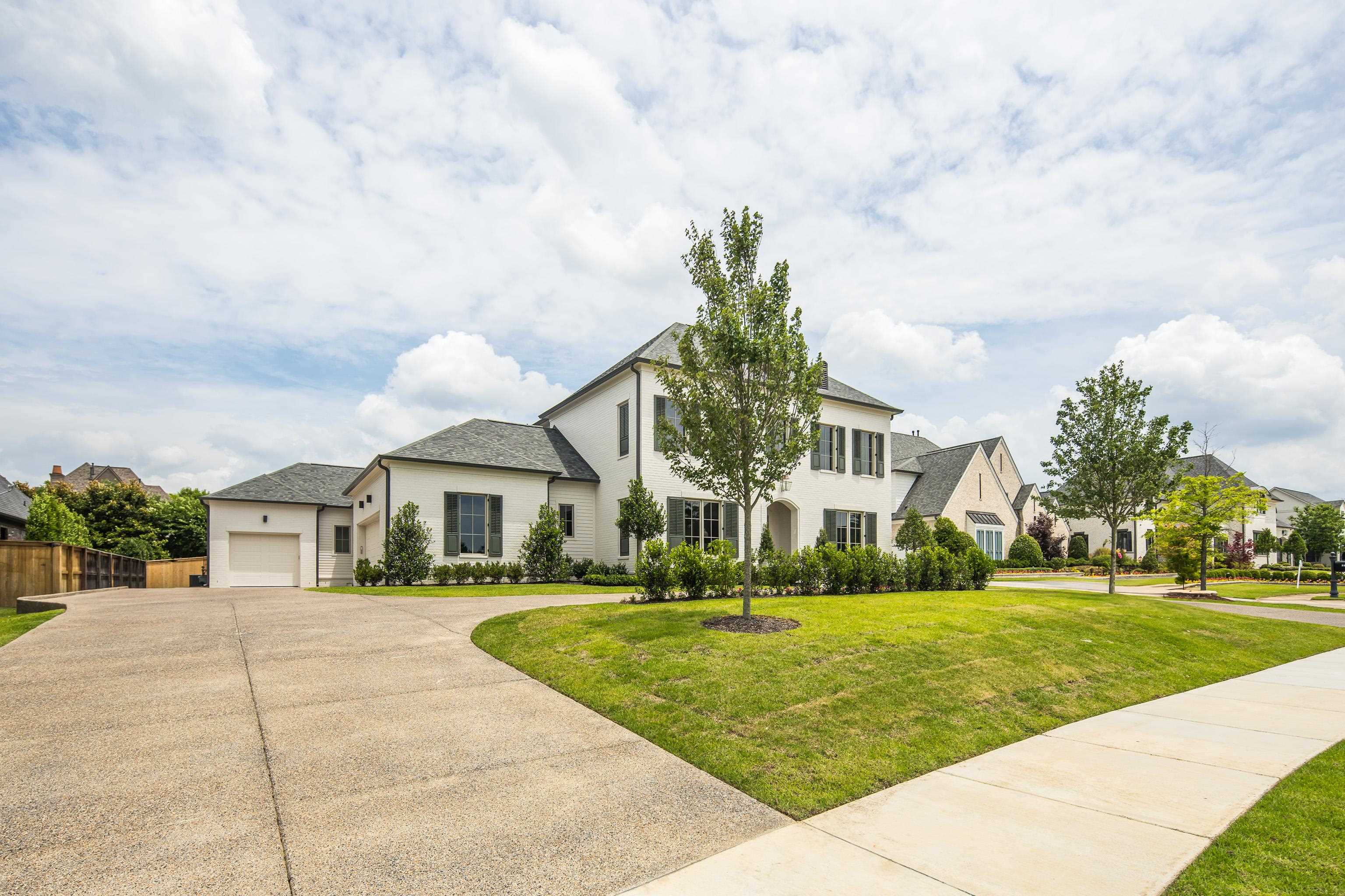 3116 CHAPEL WOODS CV