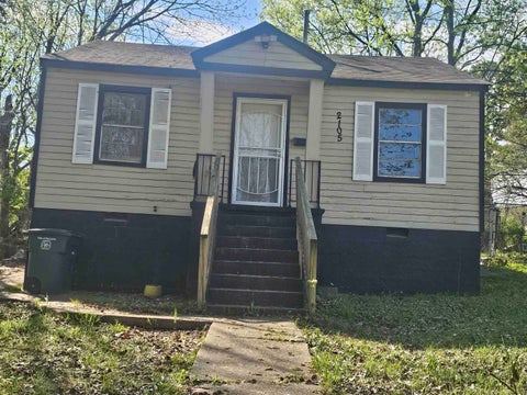 Photo of 2105 FARRINGTON ST, Memphis, TN 38109 (MLS # 10229359)