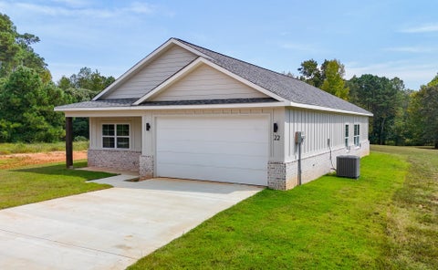 Photo of 22 DEER PARK LANE LN, Iuka, MS 38852 (MLS # 10229150)