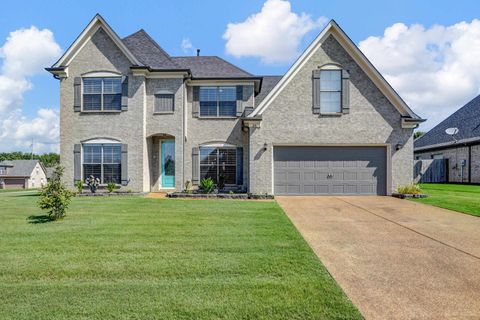 Photo of 25 BREEZY LOOP N, Oakland, TN 38060 (MLS # 10204033)