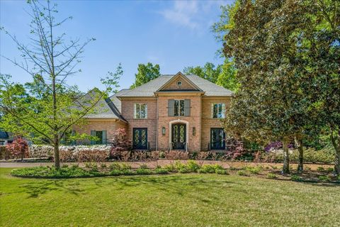 Photo of 4749 SHADY GROVE RD, Memphis, TN 38117 (MLS # 10219468)
