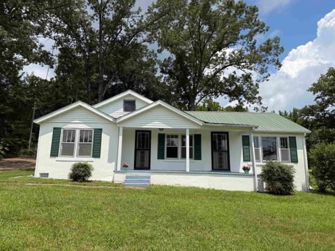 Photo of 185 POPLAR SPRINGS RD, Savannah, TN 38372 (MLS # 10225827)