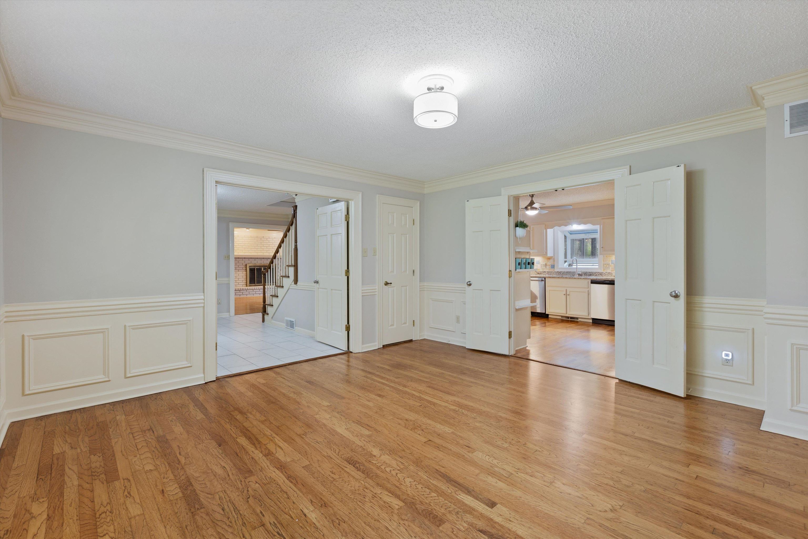2777 HUNTERS FOREST DR