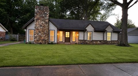Photo of 6113 SHADE TREE DR, Bartlett, TN 38134 (MLS # 10225414)