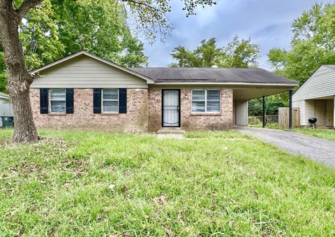 Photo of 3353 ELK POINT DR, Memphis, TN 38128 (MLS # 10230496)