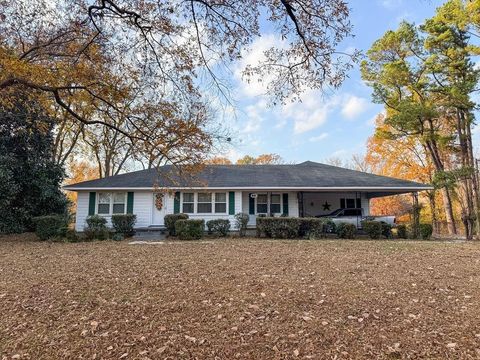Photo of 841 OLD HWY 51 HWY S, Brighton, TN 38011 (MLS # 10210301)