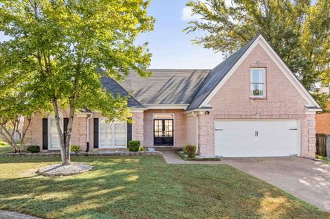 Photo of 1662 GRANGEWOOD CV, Cordova, TN 38016 (MLS # 10207768)